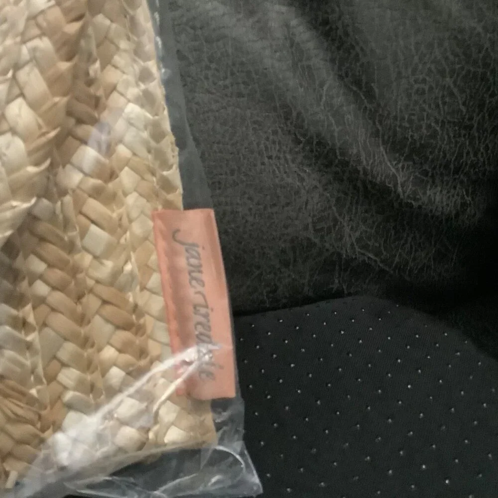 Jane Iredale Straw‎ Clutch Cosmetic Bag NEW Woven Chic Storage